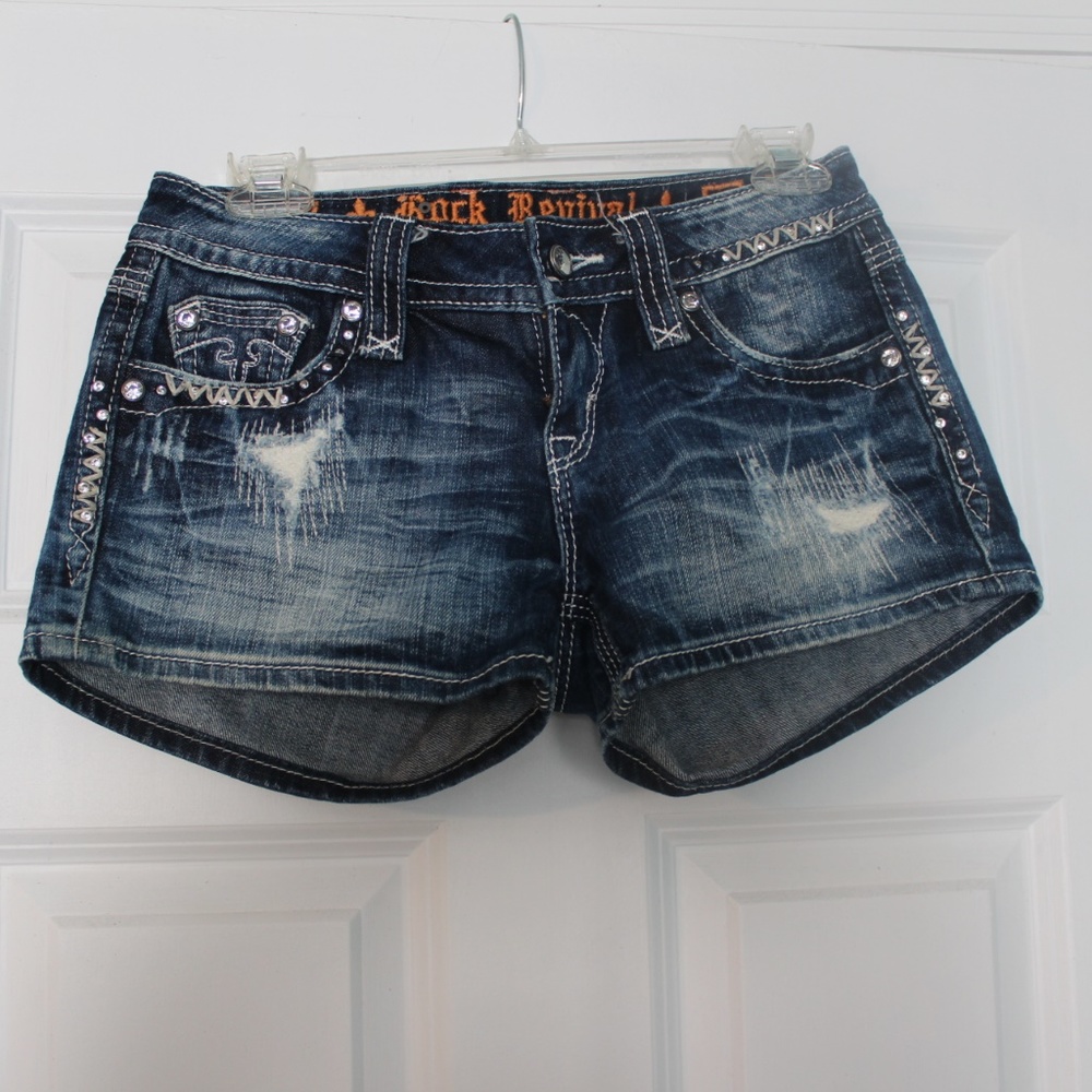 Rock revival Buckle shorts